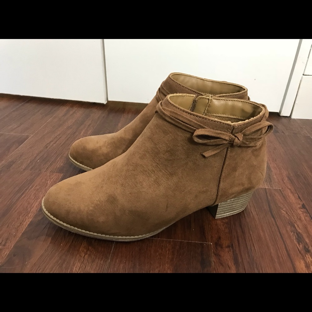 NEW suede boots
